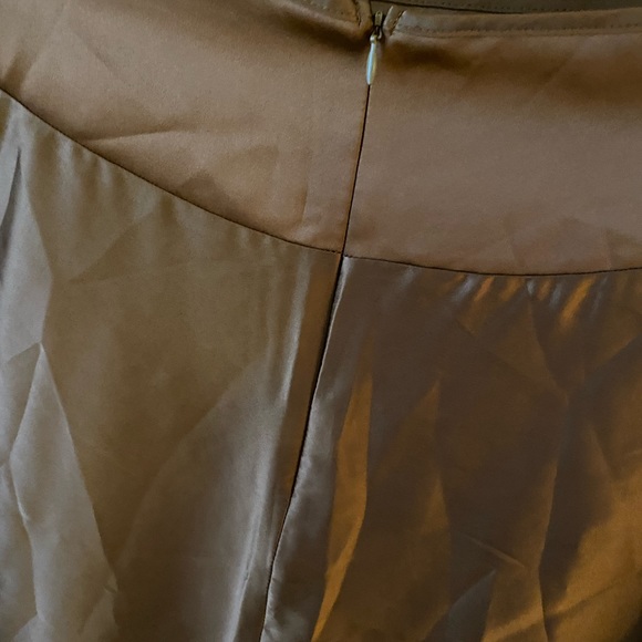 Vintage Classic 100% Silk Skirt in Gold #0774 - Picture 9 of 10